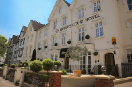 Queens Court Hotel Hotel di 