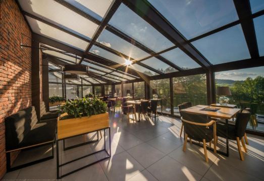 Kompleks Beskid z Basenem I Stokiem Narciarskim - Blisko Babiej Góry