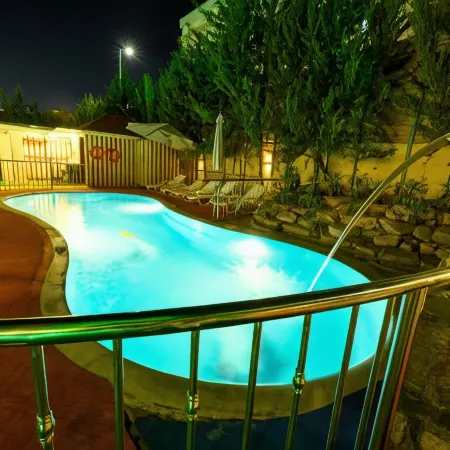Zaman Homeland Hotel