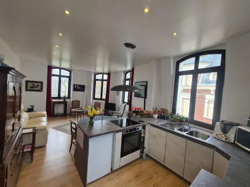 Le Phare Dieppois by Jps Holiday - Chaleureux Appartement au cœur de Dieppe - Bãi đậu xe