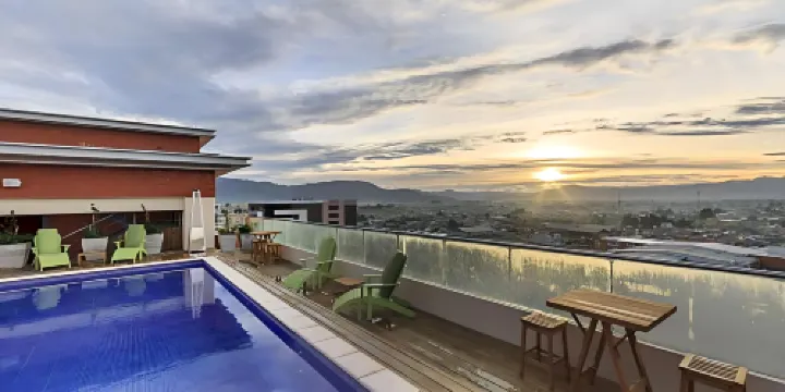 ラタム ホテル プラザ プラデーラ ケツァルテナンゴ ケツァルテナンゴのホテル