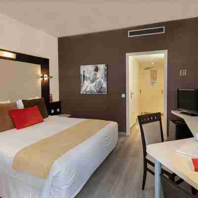 The Originals City, Hôtel Galaxie, Nice Aéroport Rooms