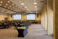 Gateway Hotel and Conference Center