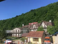 Иван да Марья Отели рядом с достопримечательностью «Водопады Руфабго»