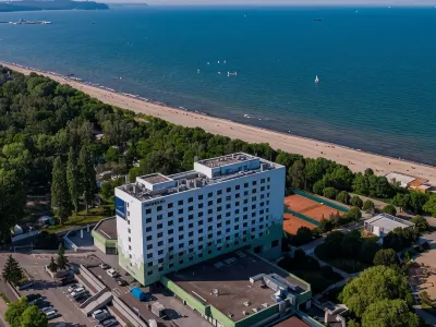Novotel Gdansk Marina Hotels near Main Town Hall