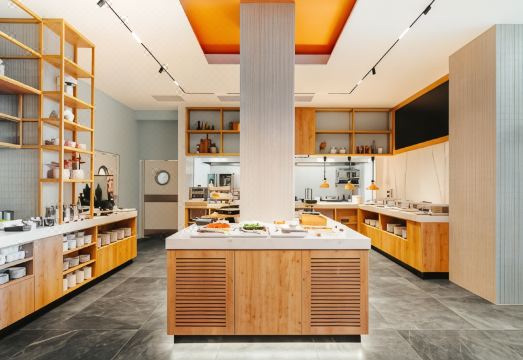 힐튼 가든 인 라돔