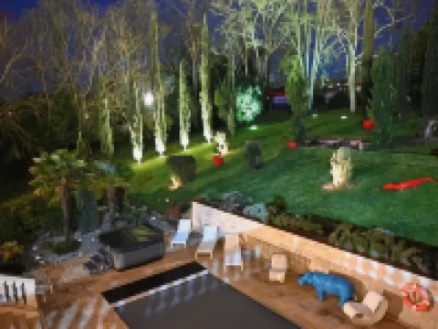 ラ ヴィラ ウジェーヌ エペルネーのホテル