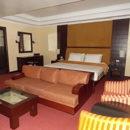 MO2 Westown Hotel - Mandalagan