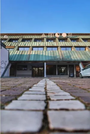 Moon Palace Hotel Отели рядом с достопримечательностью «City of Lainate»