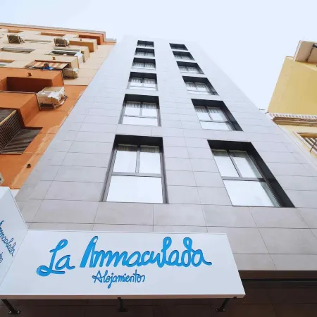 La Inmaculada Alojamientos Отели рядом с достопримечательностью «Сады Пикассо»
