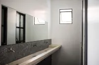 Avisala Hostel Coron