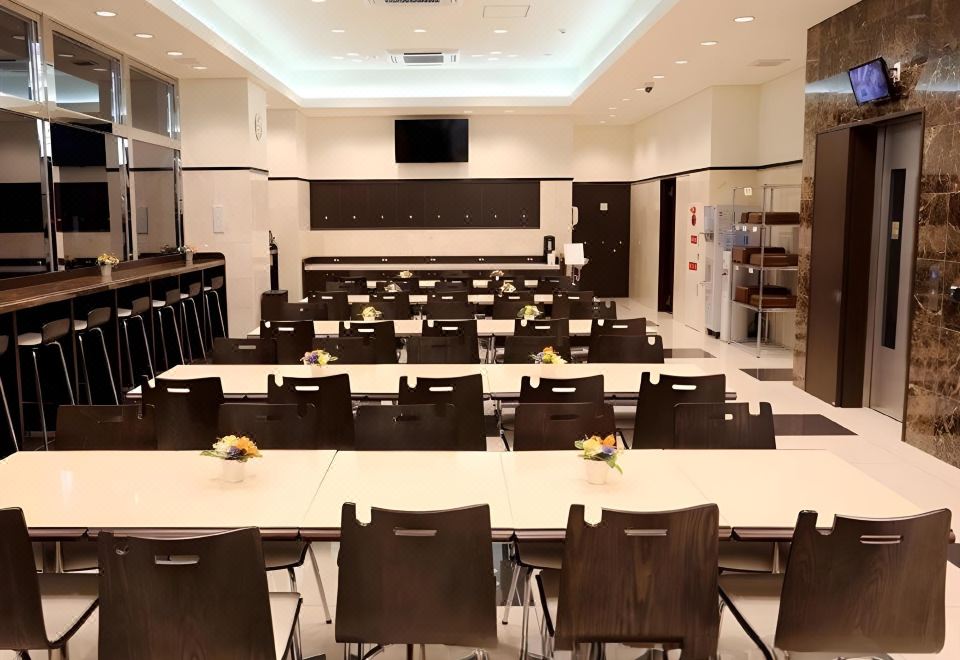 2. 토요코 인 비와..