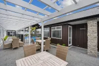 Newina Rotorua Hotels in Hamurana