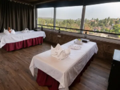 Bella Vista Resort Hotels in Satara