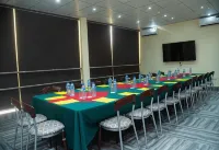 Golden Tulip Garden City Hotel - Rivotel