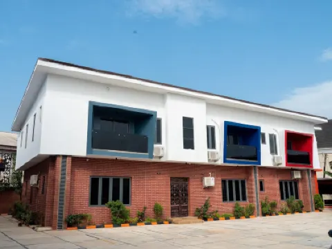 Old English Torf Apartment Hotels in 