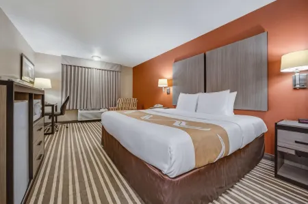 Quality Inn Отели в г. Adams County