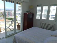 Bel Appartement Face mer aux Pieds des Plages