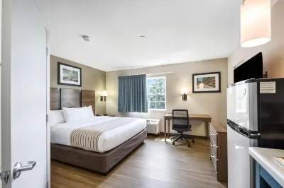 Suburban Studios Sterling - Washington Dulles Hotels in Potomac