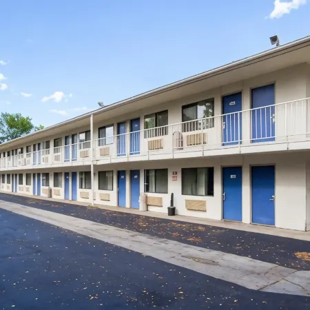 Motel 6 Rochester, MN