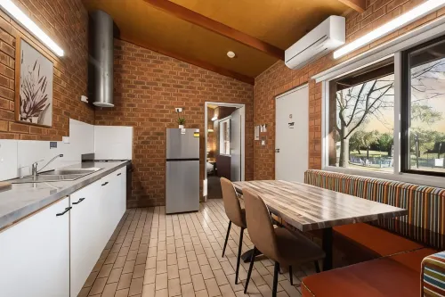 Bright Porepunkah Holiday Park - Mountain view