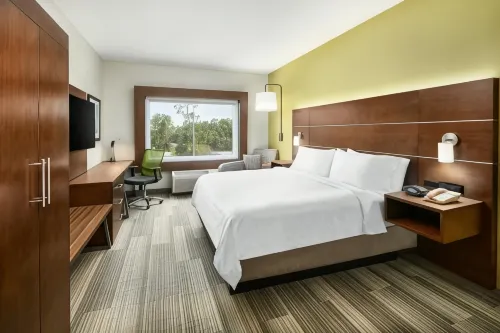 Holiday Inn Express & Suites Palatka Northwest