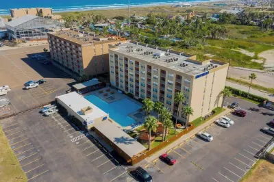 Gulfview II #410 Luxe Hotels near Beach Waterpark