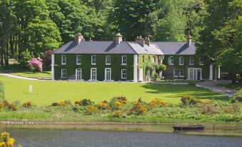 Delphi Lodge