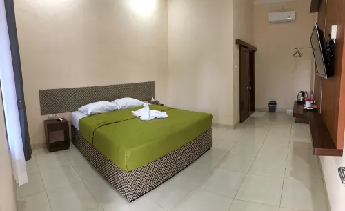 Grafika Hotel & Resto Gombong Hotels in Sempor