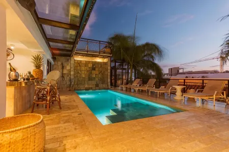 Hotel Capellán de Getsemaní Отели рядом с достопримечательностью «Torre del Reloj»