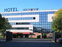 Eurohotel Aéroport Orly Rungis - ที่มีที่จอดรถ
