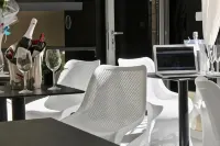 Galeria Valeria Seaside Downtown - Mag Quaint & Elegant Boutique Hotels - breakfast