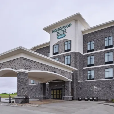 Homewood Suites by Hilton - des Moines Airport Hotels near Greater Des Moines Botanical Garden