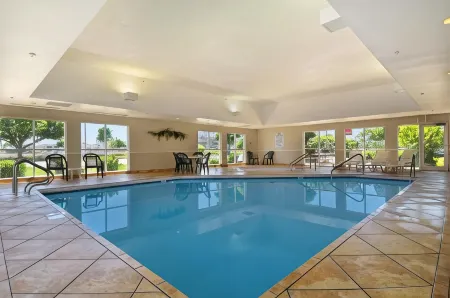 Super 8 by Wyndham Madison South