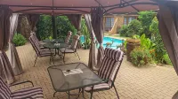 Aark Guest Lodge