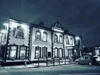 The Waterford Arms - Bars