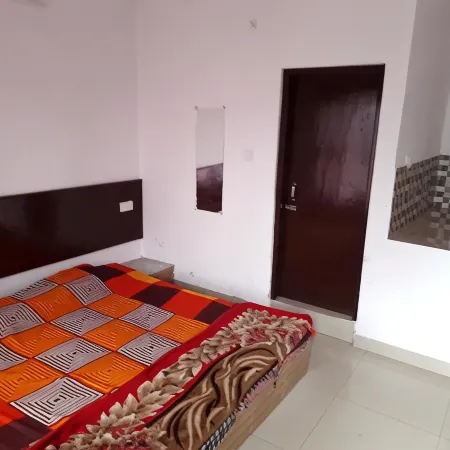 Jfr Studio Apartments Kausani
