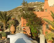 Afoura Houses by K&K Hotels near Art Space Santorini