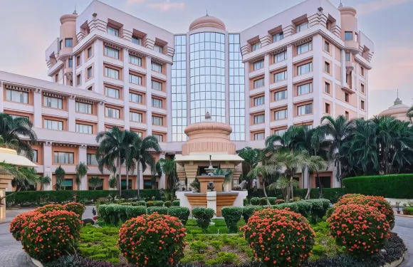 斯沃斯提高級酒店