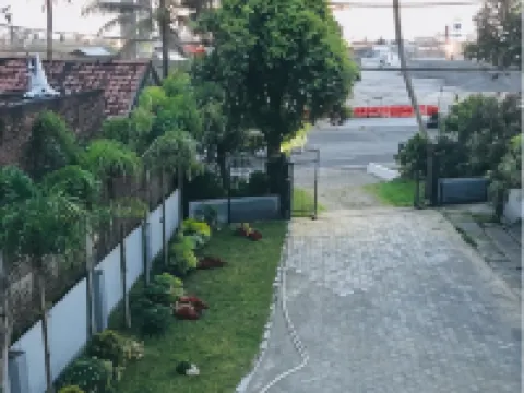 Modern House Yia Hotéis em Temon