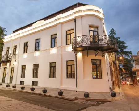 ストロフィ・ブティックホテル トビリシのホテル