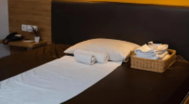 Mooz Hotel Surabaya - Jemursari