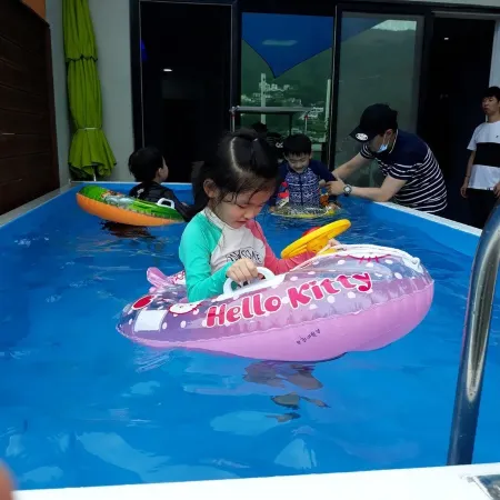 Geoje Theview Kids Poolvilla
