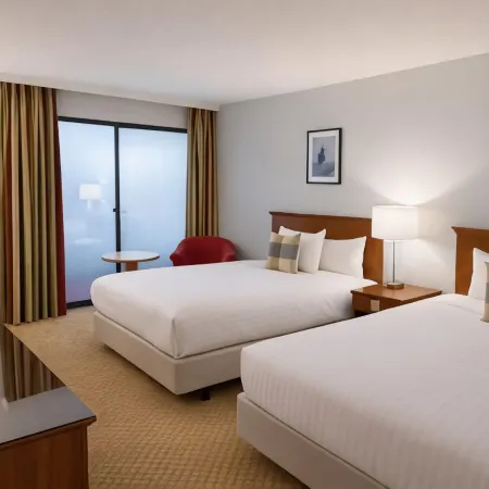 The Aberdeen Dyce Hotel Отели рядом с достопримечательностью «Конгресс-центр TECA»