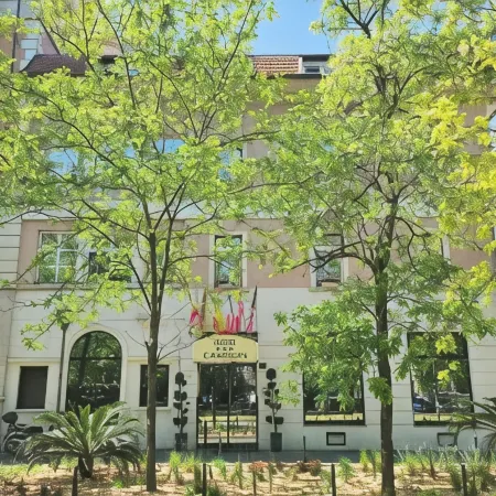Hotel Campion Отели рядом с достопримечательностью «Комплекс CityLife»