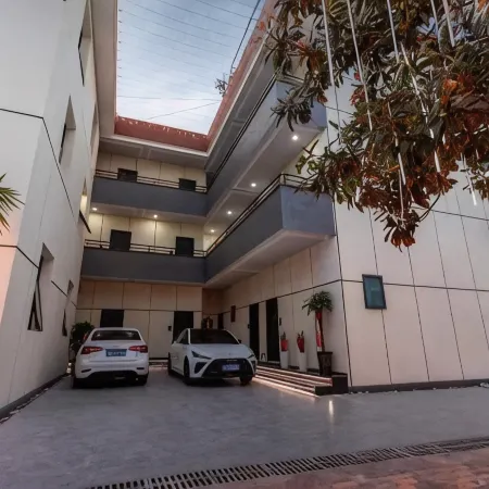 Huili Jinye Hotel