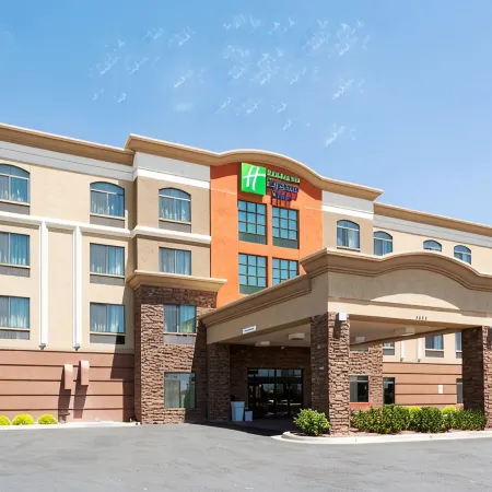Holiday Inn Express & Suites CHEYENNE by IHG