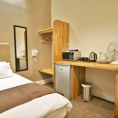 New County Hotel Отели в г. Глостер