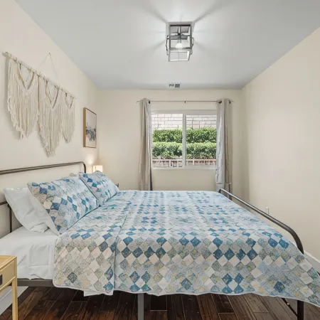 Cozy&Stylish DT Alhambra Living Walk to Starbucks, Dining &Nightlife places