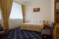 Korona Hotel - Pools